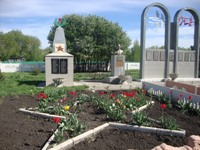 Памятники в п Степное.JPG
